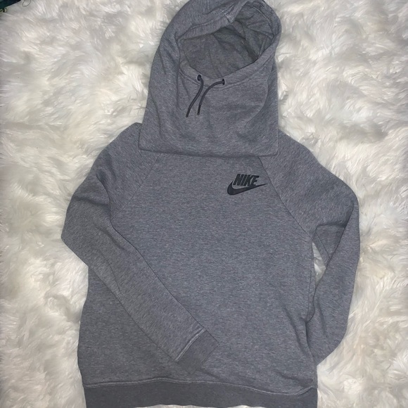 nike turtleneck sweatshirt